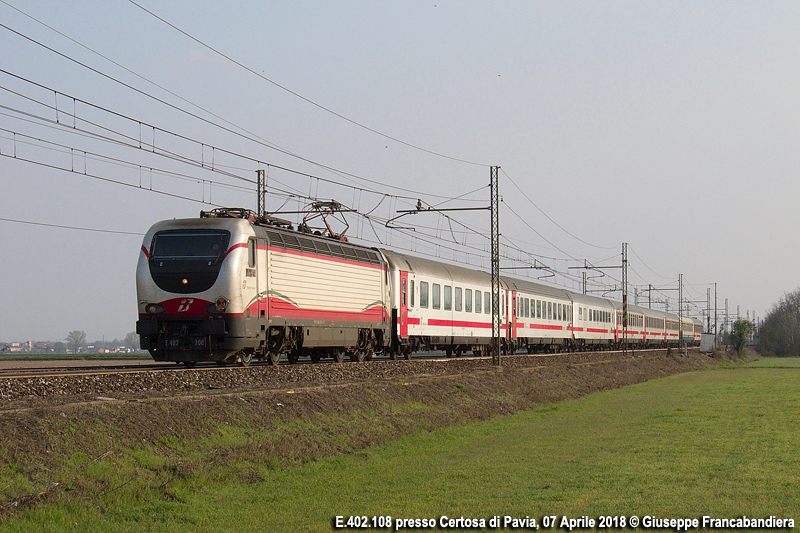 Treno InterCity IC Trenitalia con Locomotiva Elettrica E.402.108 Foto Giuseppe Francabandiera