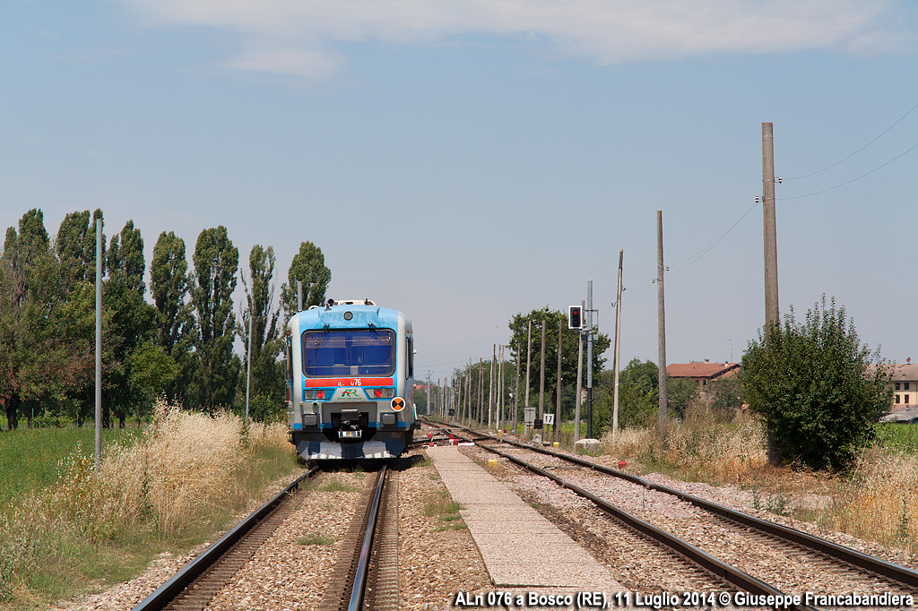 Treno FER con Automotrice Diesel ALn 076 Turca Foto Giuseppe Francabandiera