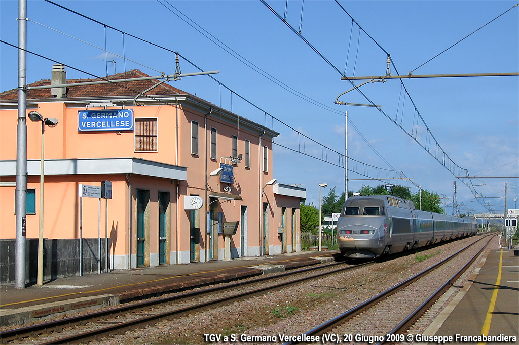 Treno TGV SNCF Foto Giuseppe Francabandiera