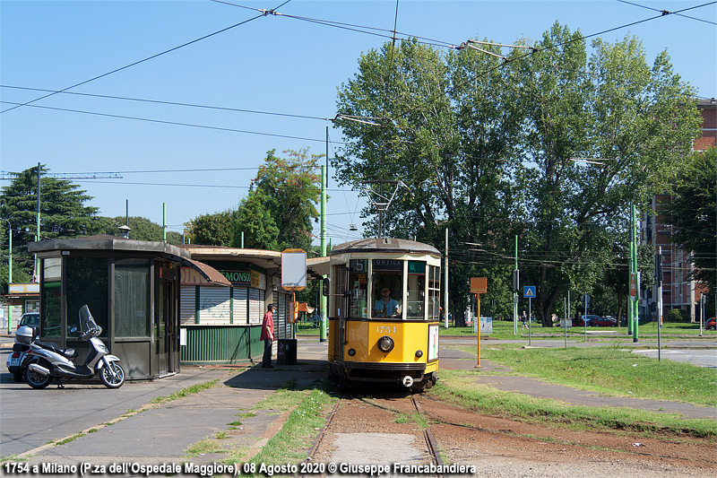 Tram ATM Milano con 1754 Foto Giuseppe Francabandiera