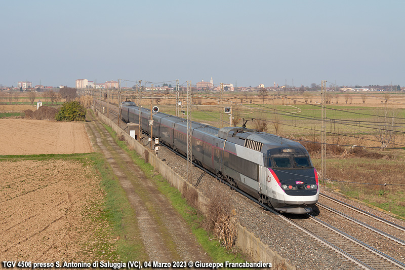 Treno Internazionale SNCF con Elettrotreno TGV 4506 Foto Giuseppe Francabandiera