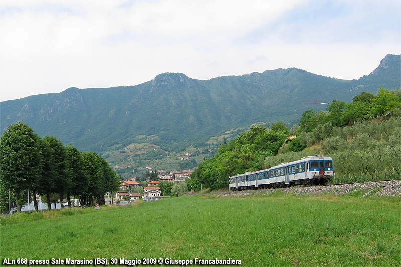 Treno Regionale LeNord con Automotrici ALn 668 Foto Giuseppe Francabandiera