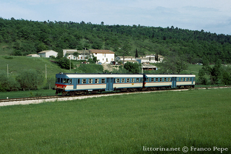 Treno Regionale FS con Automotrici Diesel ALn 668.3176 e ALn 668.3154 Foto Franco Pepe